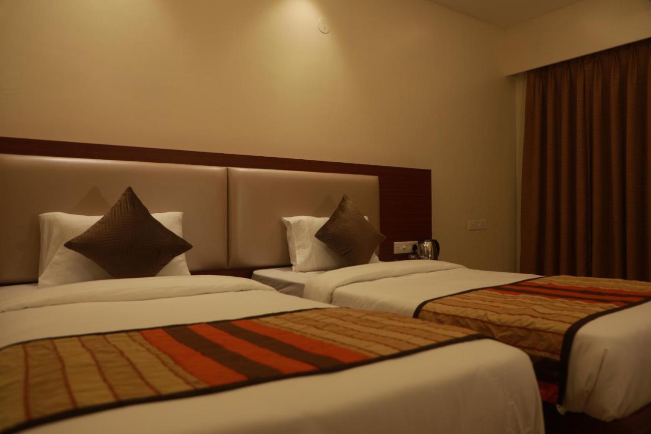 Serenity By Monarch, Baner Pune Méribel Village Eksteriør bilde